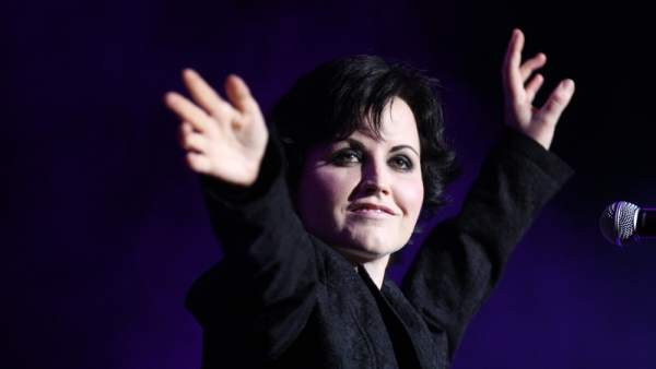 Dolores O'Riordan Dolores O'Riordan
