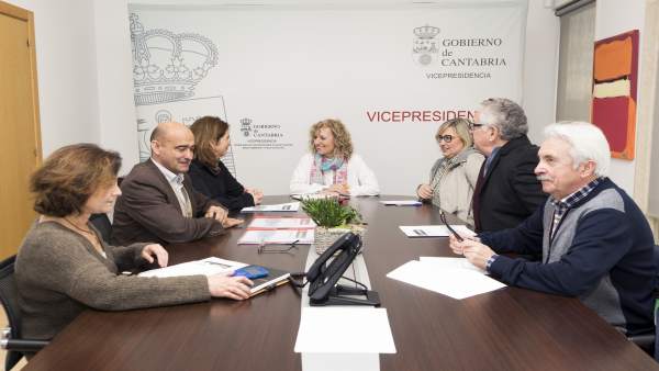 Díaz Tezanos se reúne con AMICA Díaz Tezanos se reúne con AMICA