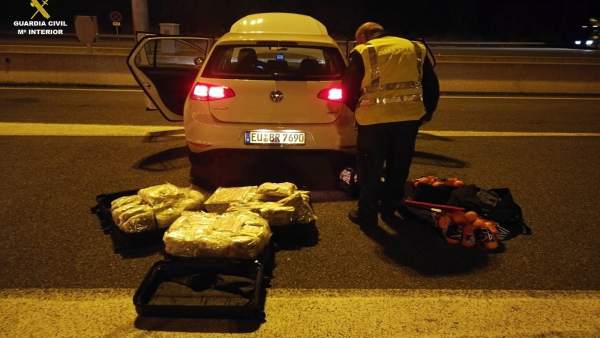 La Guardia Civil incauta marihuana en Girona La Guardia Civil incauta marihuana en Girona