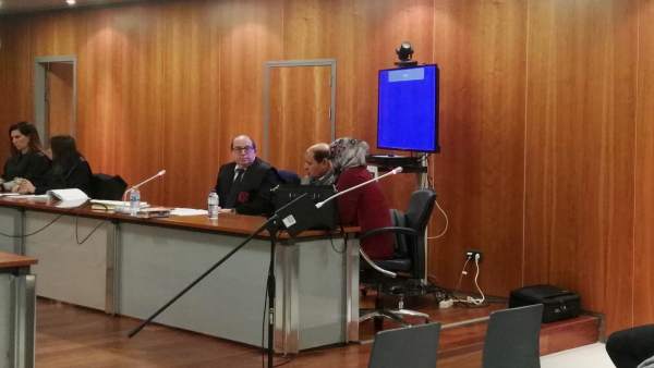 Jurado acusado de matar a su hermana con el cable de una plancha Jurado acusado de matar a su hermana con el cable de una plancha
