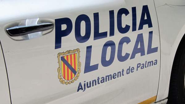 Coche de la Policía Local de Palma Coche de la Policía Local de Palma