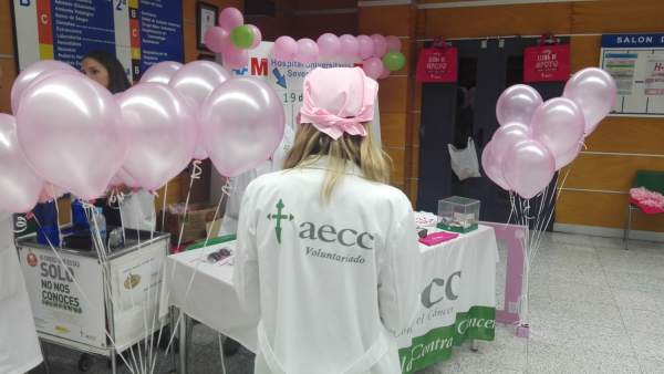 Voluntarios de AECC Voluntarios de AECC