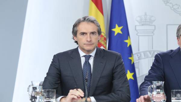Rueda de prensa de Iñigo de la Serna tras el Consejo de Ministros Rueda de prensa de Iñigo de la Serna tras el Consejo de Ministros