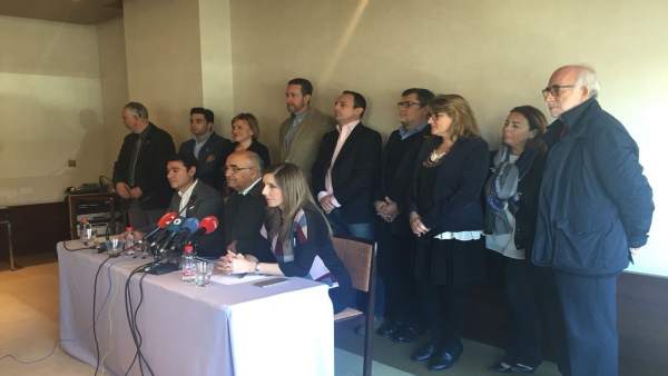 Alberto Garre y miembros de la Plataforma, en la presentación del partido Alberto Garre y miembros de la Plataforma, en la presentación del partido