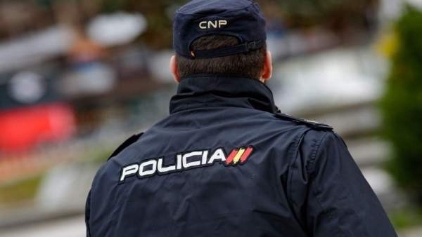 Detingut a Alacant un home obsessionat amb vídeos de pares abusant dels seus fills, fins i tot de nadons Detingut a Alacant un home obsessionat amb vídeos de pares abusant dels seus fills, fins i tot de nadons