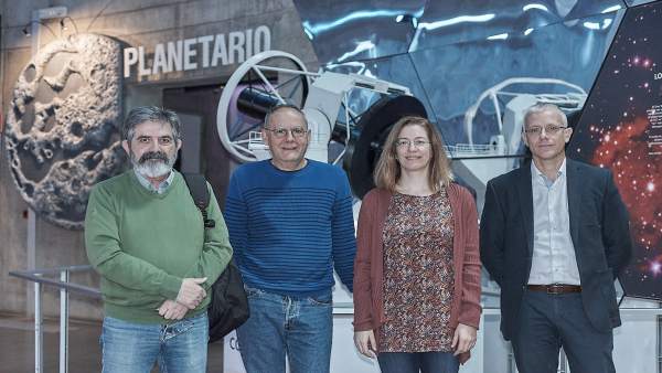 Nota De Presna Y Fotografía: Museos Robot Nota De Presna Y Fotografía: Museos Robot