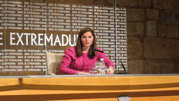 Portavoz de la Junta de Extremadura, Isabel Gil Rosiña Portavoz de la Junta de Extremadura, Isabel Gil Rosiña
