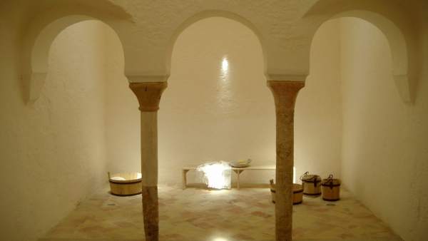 Baños del Amirante de València Baños del Amirante de València