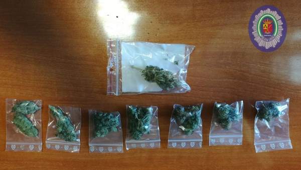 Bolsitas de marihuana intervenidas por la Policía Local de Torrerperogil. Bolsitas de marihuana intervenidas por la Policía Local de Torrerperogil.