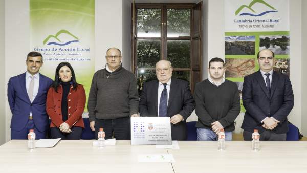 12:00.- Fundación Orense. Paseo Del Barón Adzaneta. Ramales De La Victoriael Con 12:00.- Fundación Orense. Paseo Del Barón Adzaneta. Ramales De La Victoriael Con