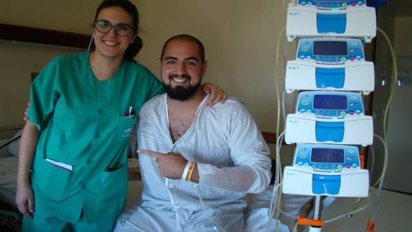 Marcos Rosa, el joven onubense con leucemia que busca una médula compatible. Marcos Rosa, el joven onubense con leucemia que busca una médula compatible.