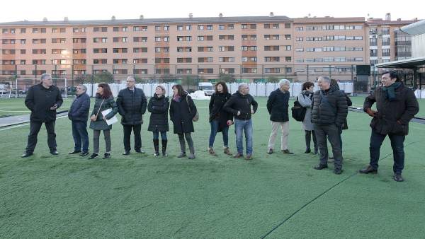 Visita del Ayuntamiento de Pamplona al campo de fútbol 'El Irati'. Visita del Ayuntamiento de Pamplona al campo de fútbol 'El Irati'.