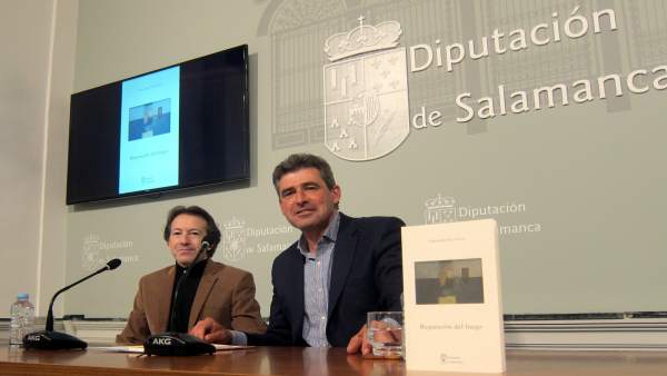 Fernando Gil Villa y Julián Barrera en la presentación del libro Fernando Gil Villa y Julián Barrera en la presentación del libro