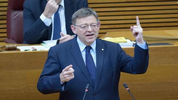 Puig demana a Camps que dimitisca del CJC per "ètica" i assenyala que "va més enllà d'un comportament personal" Puig demana a Camps que dimitisca del CJC per "ètica" i assenyala que "va més enllà d'un comportament personal"