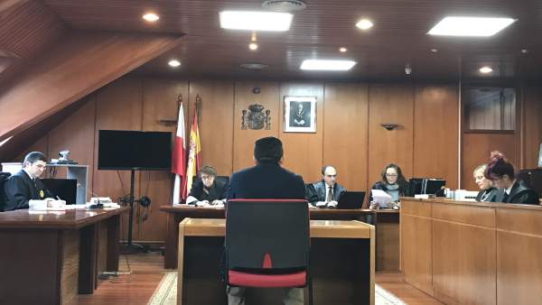 Juicio contra acusado de abusar sexualmente de su sobrina menor Juicio contra acusado de abusar sexualmente de su sobrina menor