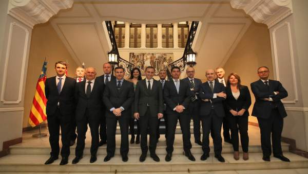 César Sánchez con los responsables de las entidades bancarias César Sánchez con los responsables de las entidades bancarias