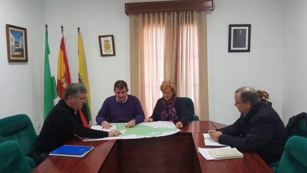 El delegado de Medio Ambiente de la Junta, José Antonio Cortés, en Jabugo. El delegado de Medio Ambiente de la Junta, José Antonio Cortés, en Jabugo.