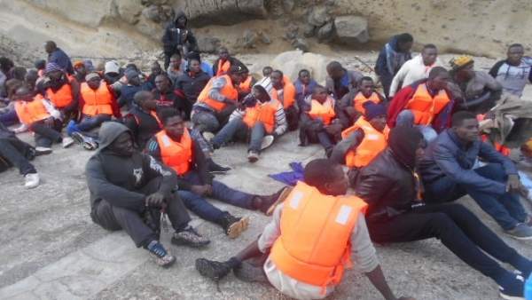Inmigrantes llegados al puerto de Motril (Granada) Inmigrantes llegados al puerto de Motril (Granada)