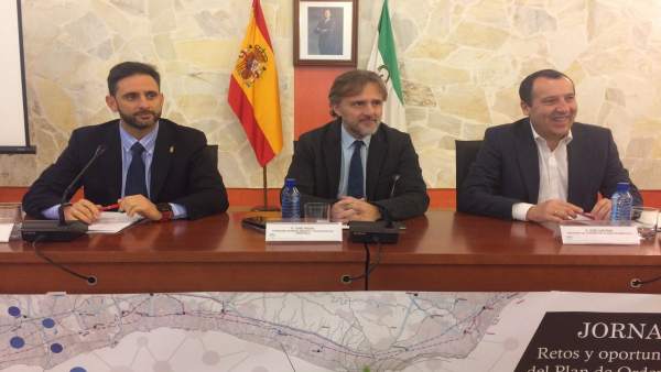José Fiscal en unas jornadas sobre el POT Costa del Sol José Fiscal en unas jornadas sobre el POT Costa del Sol