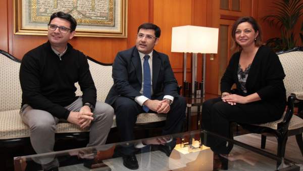 Isabel Ambrosio con Pedro García y Jesús León Isabel Ambrosio con Pedro García y Jesús León