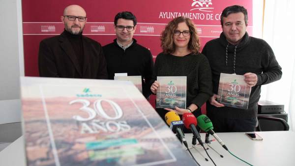 Pedro García con Francisco Valverde, Marta Jiménez y Francisco Casado Pedro García con Francisco Valverde, Marta Jiménez y Francisco Casado