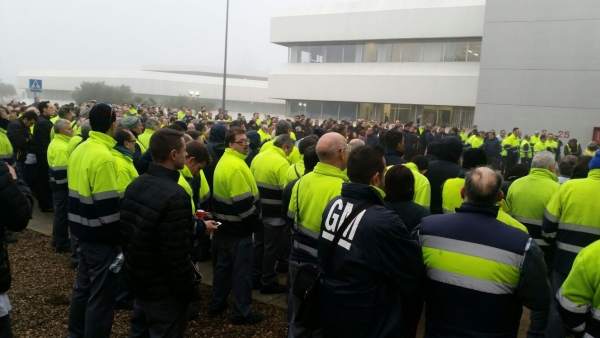 Los trabajadores de Opel se han concentrado esta mañana. Los trabajadores de Opel se han concentrado esta mañana.