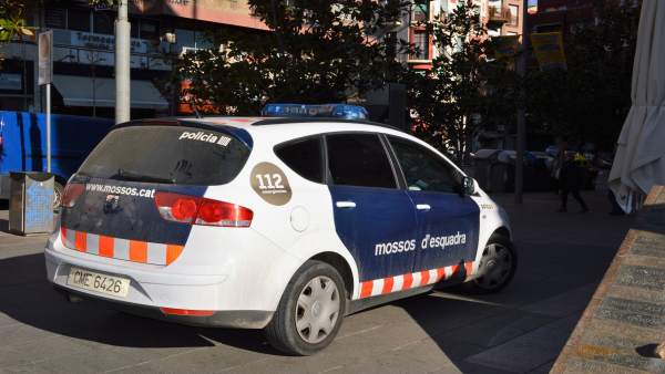 Coche de los Mossos d'Esquadra Coche de los Mossos d'Esquadra