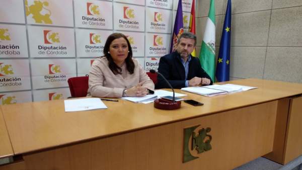 Carrillo y Sánchez en rueda de prensa Carrillo y Sánchez en rueda de prensa
