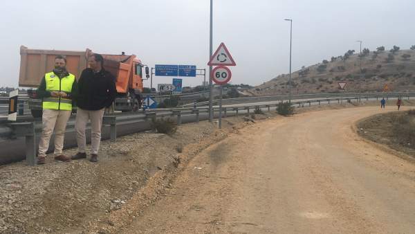 Obras de mejora en vías de servicio de la A-316 vinculadas a la variante de Jaén Obras de mejora en vías de servicio de la A-316 vinculadas a la variante de Jaén