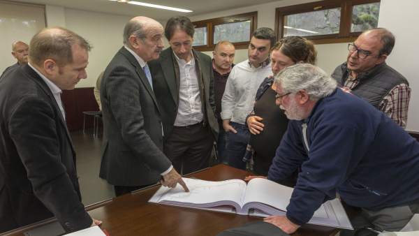 Mazón presenta los proyectos Mazón presenta los proyectos
