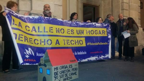 Concentración que subraya que la calle no es un hogar Concentración que subraya que la calle no es un hogar