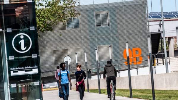 Educació concedeix beques salari per al curs 2017-2018 a 1.723 universitaris i 158 ajudes de no abandó Educació concedeix beques salari per al curs 2017-2018 a 1.723 universitaris i 158 ajudes de no abandó