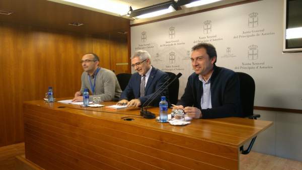 Damián Manzano, Gaspar Llamazares y Ovidio Zapico Damián Manzano, Gaspar Llamazares y Ovidio Zapico