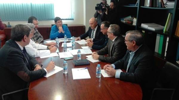 Reunión consejero de Salud con los equipos directivos del Complejo Hospitalario Reunión consejero de Salud con los equipos directivos del Complejo Hospitalario