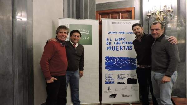 Presentación del libro de Antonio Parrón. Presentación del libro de Antonio Parrón.