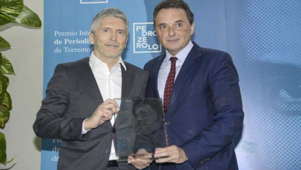 El juez grande marlaska premiado por ayto torremolinos lgtbi con alcalde ortiz El juez grande marlaska premiado por ayto torremolinos lgtbi con alcalde ortiz