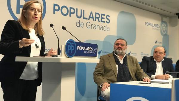 Ana Pastor, en la junta directiva provincial del PP Ana Pastor, en la junta directiva provincial del PP