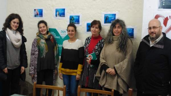 Vicky López y María de los Ángeles Aguilera con la Plataforma 'Niñ@s del Sur' Vicky López y María de los Ángeles Aguilera con la Plataforma 'Niñ@s del Sur'