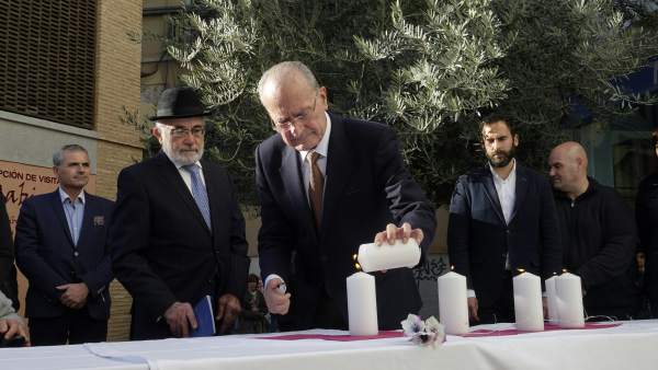 De la Torre. Acto memoria del Holocausto De la Torre. Acto memoria del Holocausto