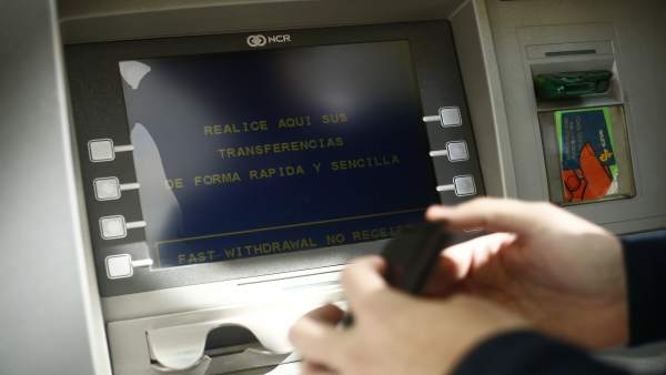 Banco, Bancos, Entidades Financieras, Comisión, Comisiones, Cajero Banco, Bancos, Entidades Financieras, Comisión, Comisiones, Cajero