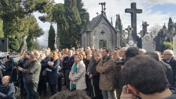 Homenaje a Gregorio Ordóñez en el 23 aniversario de su asesinato por ETA. Homenaje a Gregorio Ordóñez en el 23 aniversario de su asesinato por ETA.