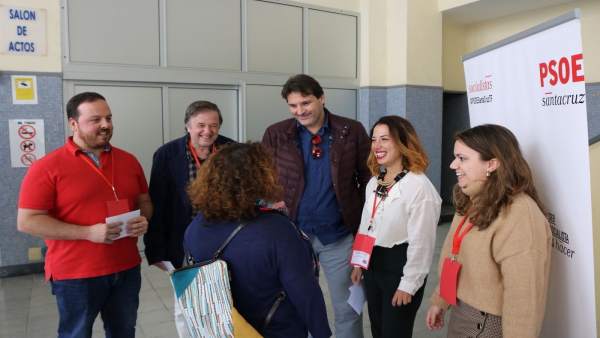 Ejecutiva Local del PSOE de Santa Cruz Ejecutiva Local del PSOE de Santa Cruz