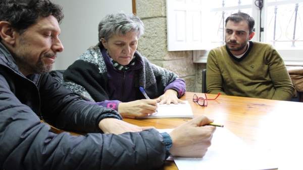 La eurodiputada Lidia Senra se reúne con miembros de Pladever La eurodiputada Lidia Senra se reúne con miembros de Pladever