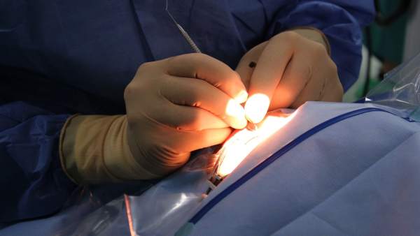 Cirugano, médico, medicina, quirófano, operar, operación Cirugano, médico, medicina, quirófano, operar, operación