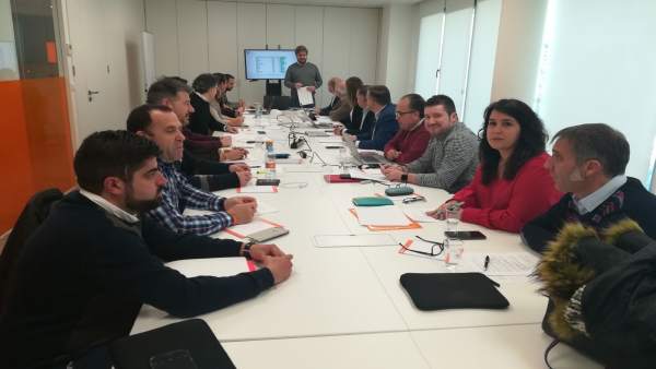 Hervías (Cs) en reunión con secretarios regionales del partido Hervías (Cs) en reunión con secretarios regionales del partido