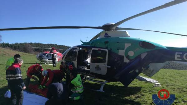 Rescate helicóptero ertzaintza Rescate helicóptero ertzaintza