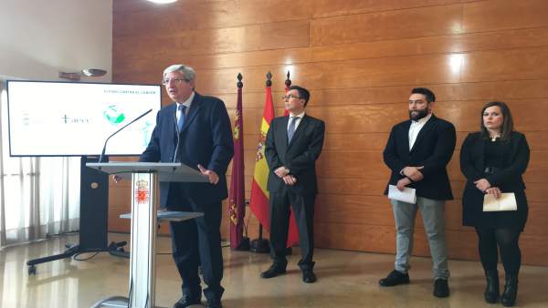Presentación de actos con motivo del Día Mundial contra el Cáncer en Murcia Presentación de actos con motivo del Día Mundial contra el Cáncer en Murcia