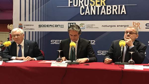 De la Serna en su intervención en el Foro de la SER De la Serna en su intervención en el Foro de la SER