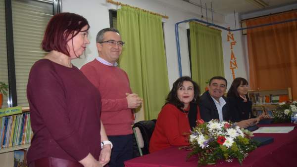 1 Nota Y 2 Fotos Junta (Rececpión Erasumus + Ies La Marisma) 1 Nota Y 2 Fotos Junta (Rececpión Erasumus + Ies La Marisma)