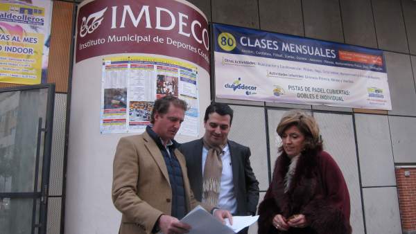 José María Bellido con María Jesús Botella y José Luis Moreno José María Bellido con María Jesús Botella y José Luis Moreno